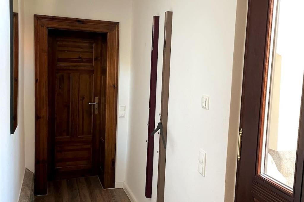 Verwunsches Haus Mit Parkplatz In Bester Lage Марклеберг Екстериор снимка